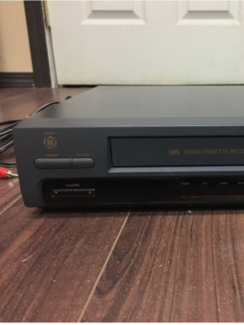 GE VCR Model VG2019 (No Remote)